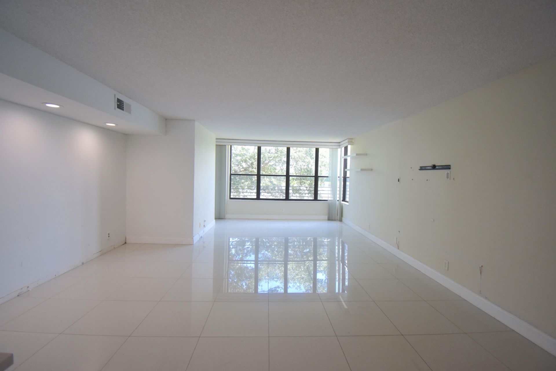 2768 S Carambola Circle S, Unit 302, Coconut Creek, FL 33066 Photo