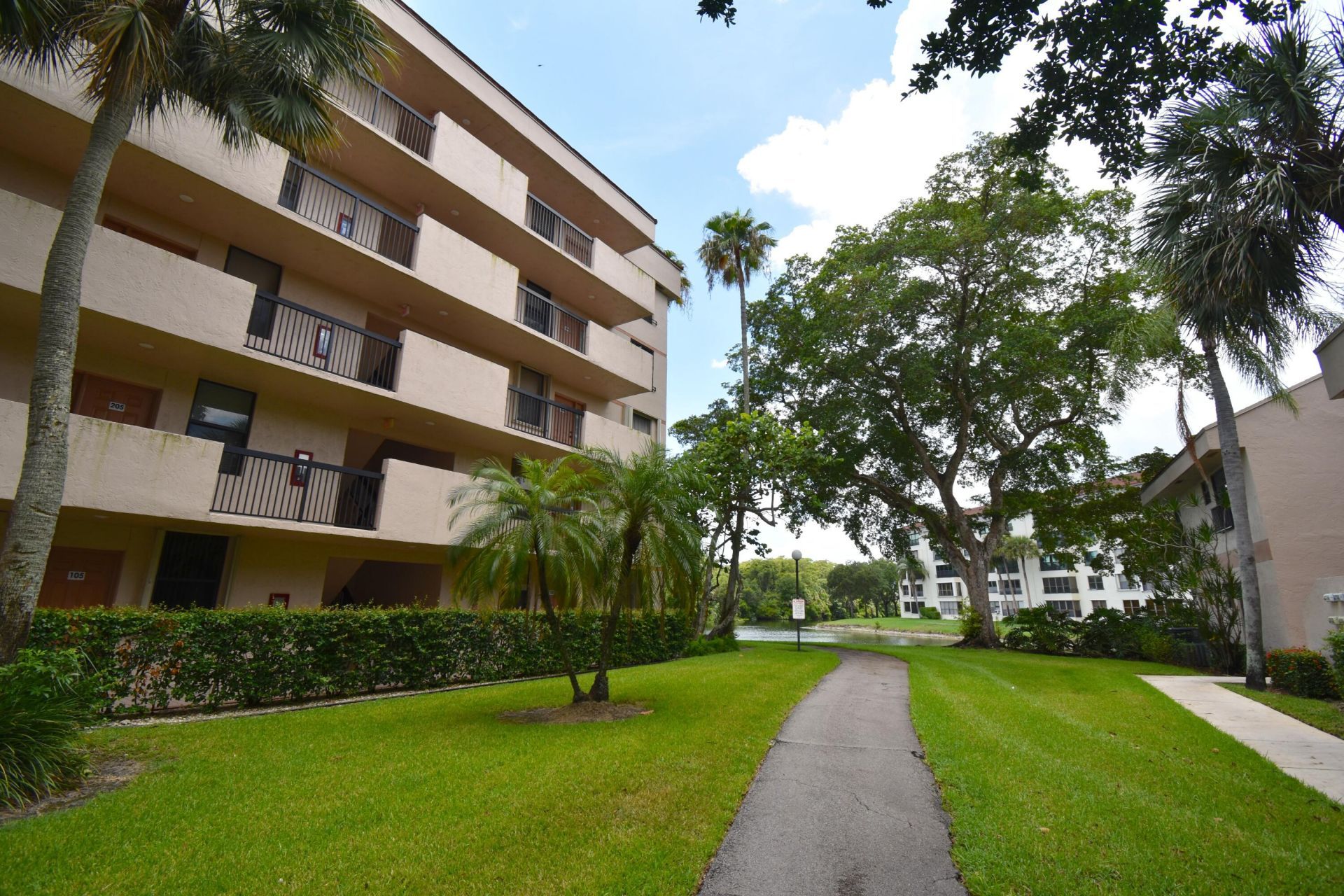 2768 S Carambola Circle S, Unit 302, Coconut Creek, FL 33066 Photo