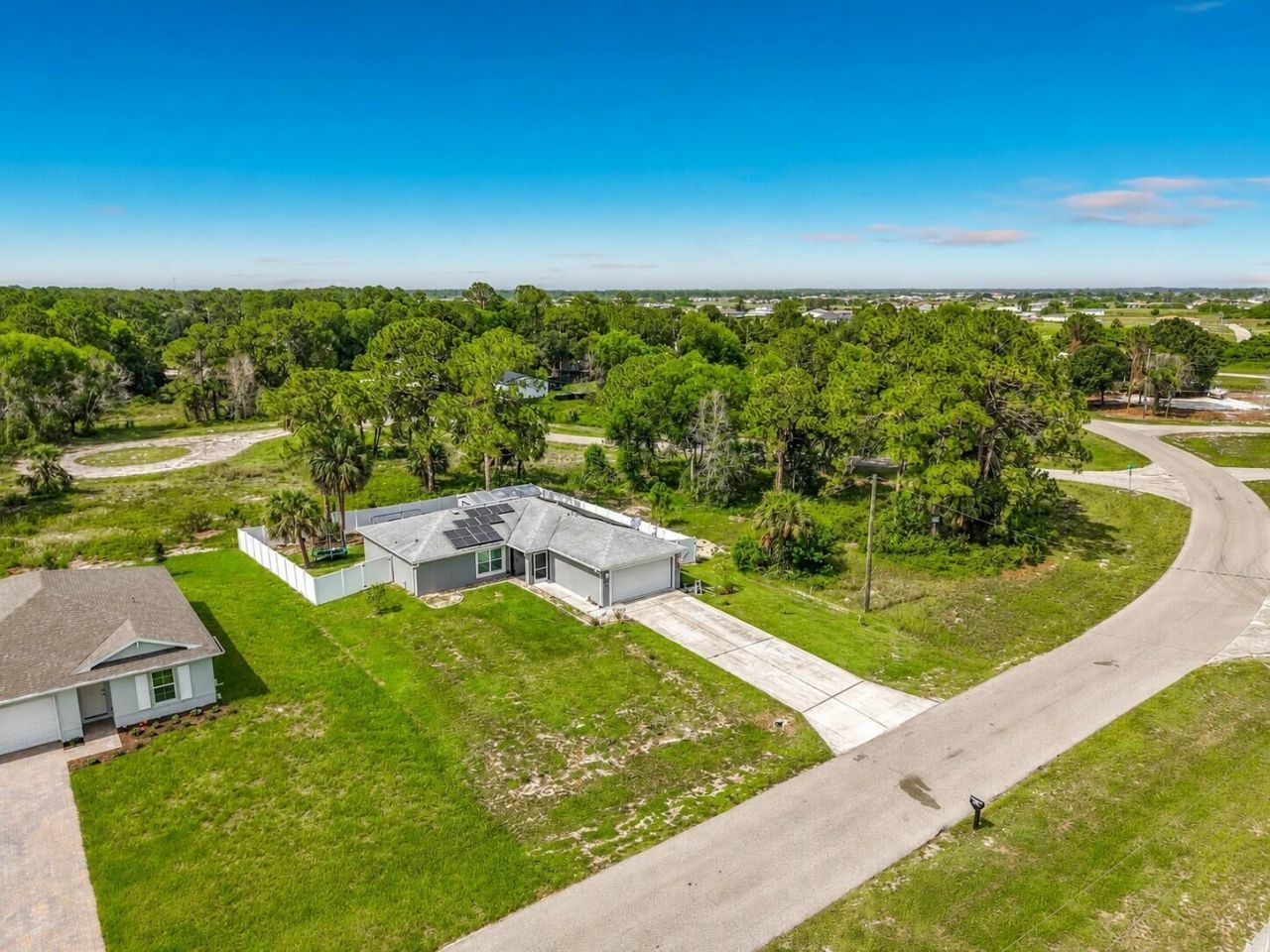 5042 SE Tradewinds Circle, Labelle, FL 33935 Photo