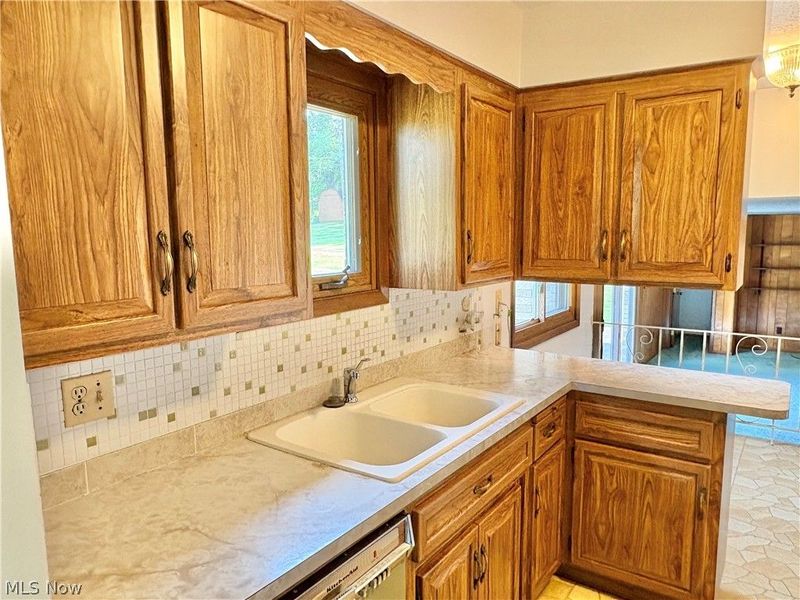 4092 Sarasota Drive, Parma, OH 44134 Photo 14