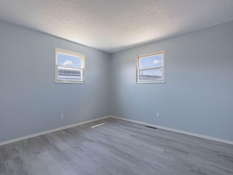 653 S Douglas Avenue, Springfield, OH 45505 Photo 11
