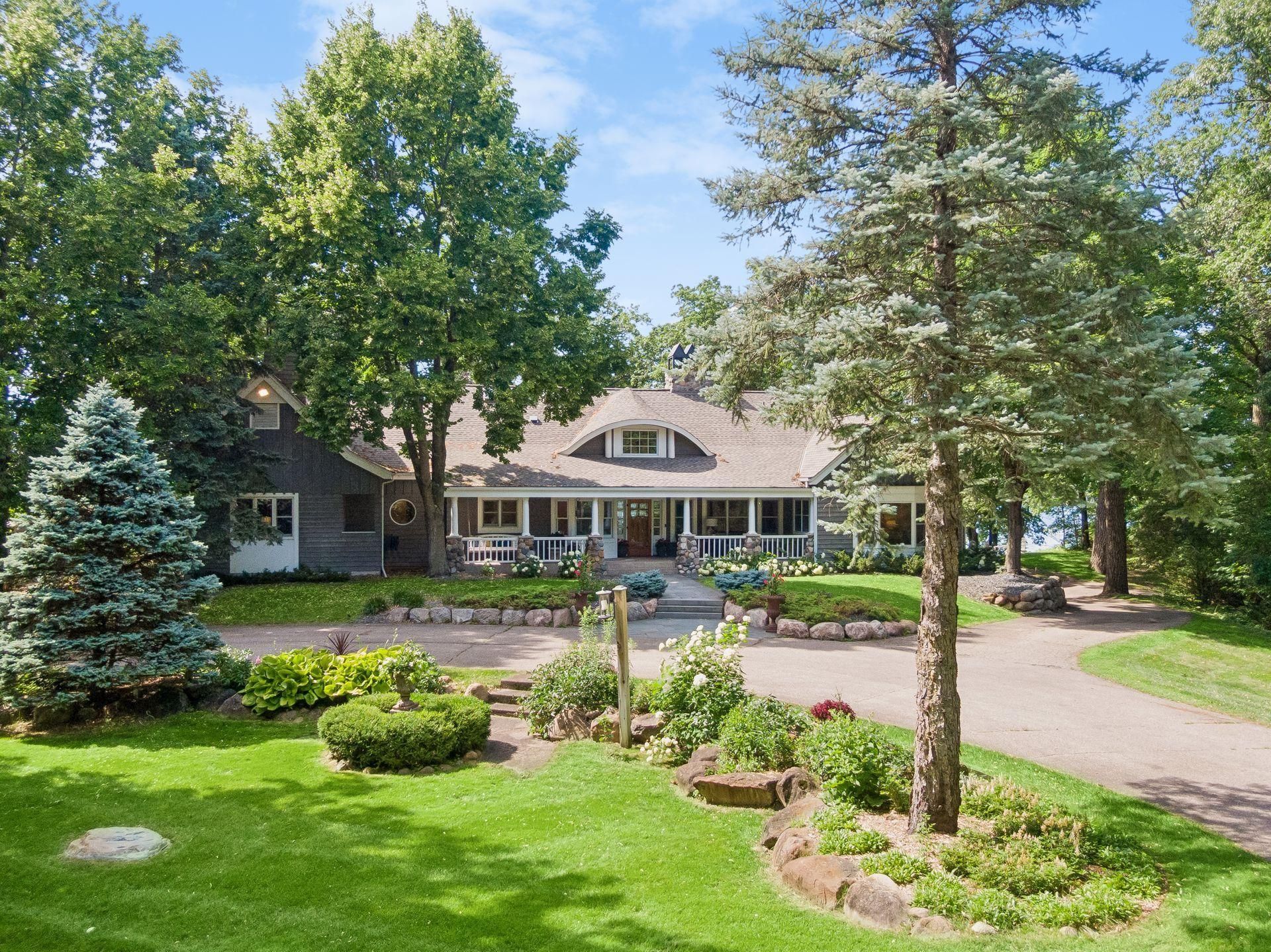 2740 Gale Road , Wayzata, MN 55391