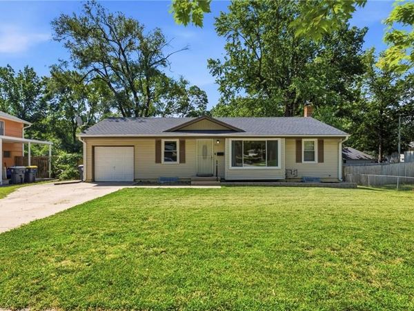 6301 E 101st Street, Kansas City, MO 64134