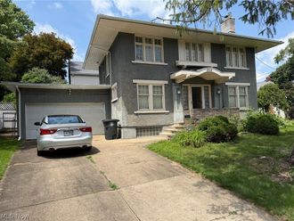 254 N Highland Avenue Akron, OH 44303