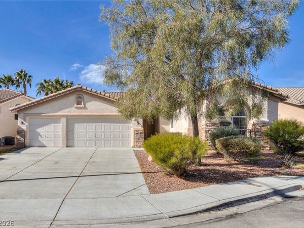 3131 Surf Spray Street, Las Vegas, NV 89117