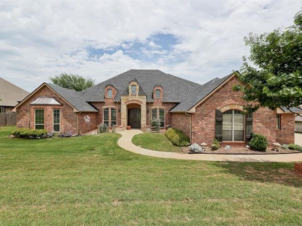18808 Shilstone Way, Edmond, OK 73012