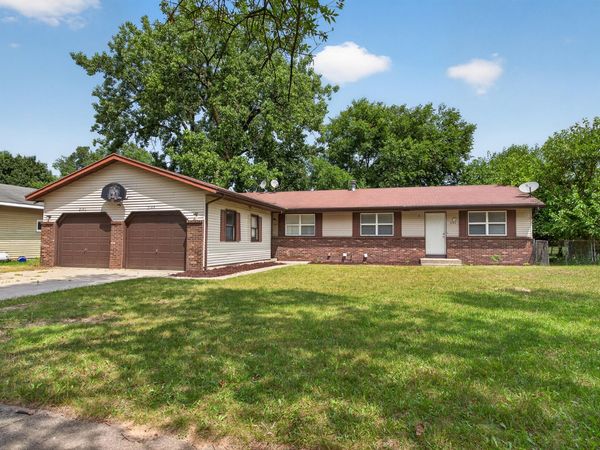 2141 Shangrai-La Drive SE, Grand Rapids, MI 49508