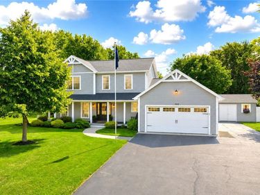 522 Salt Road, Webster, NY 14580