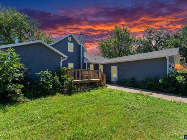 27935 480th Ave, Canton, SD 57013