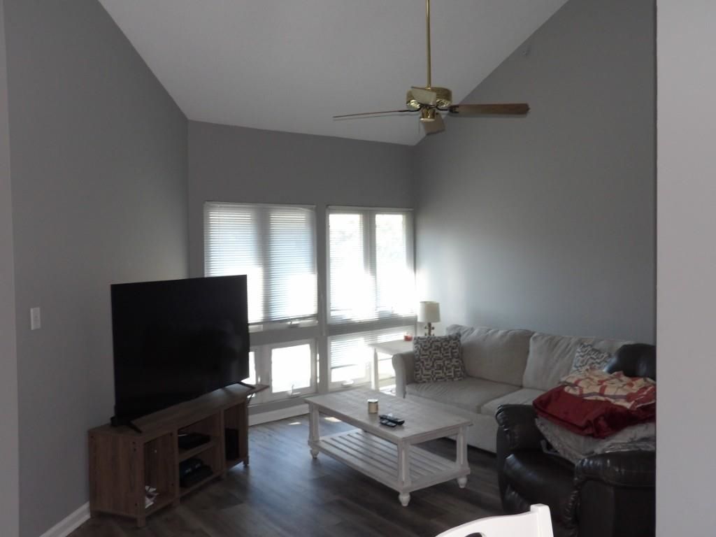 1100 Possum Trot Rd.  Photo 4
