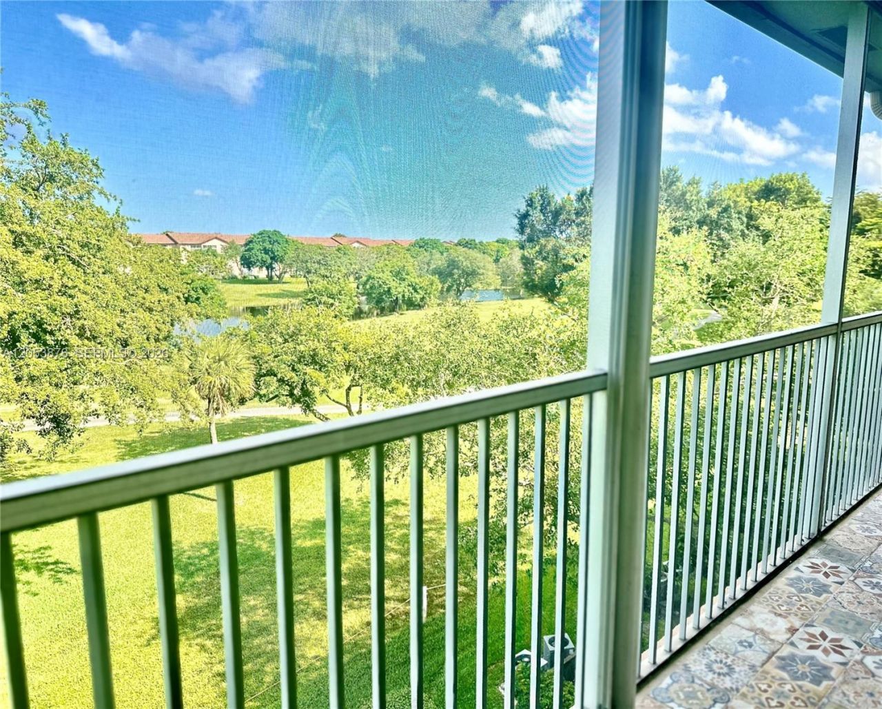 101 SW 132nd Way , Unit 413J, Pembroke Pines, FL 33027 Photo