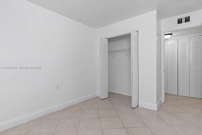 1201 Lake Victoria Dr , Unit V, West Palm Beach, FL 33411 Photo