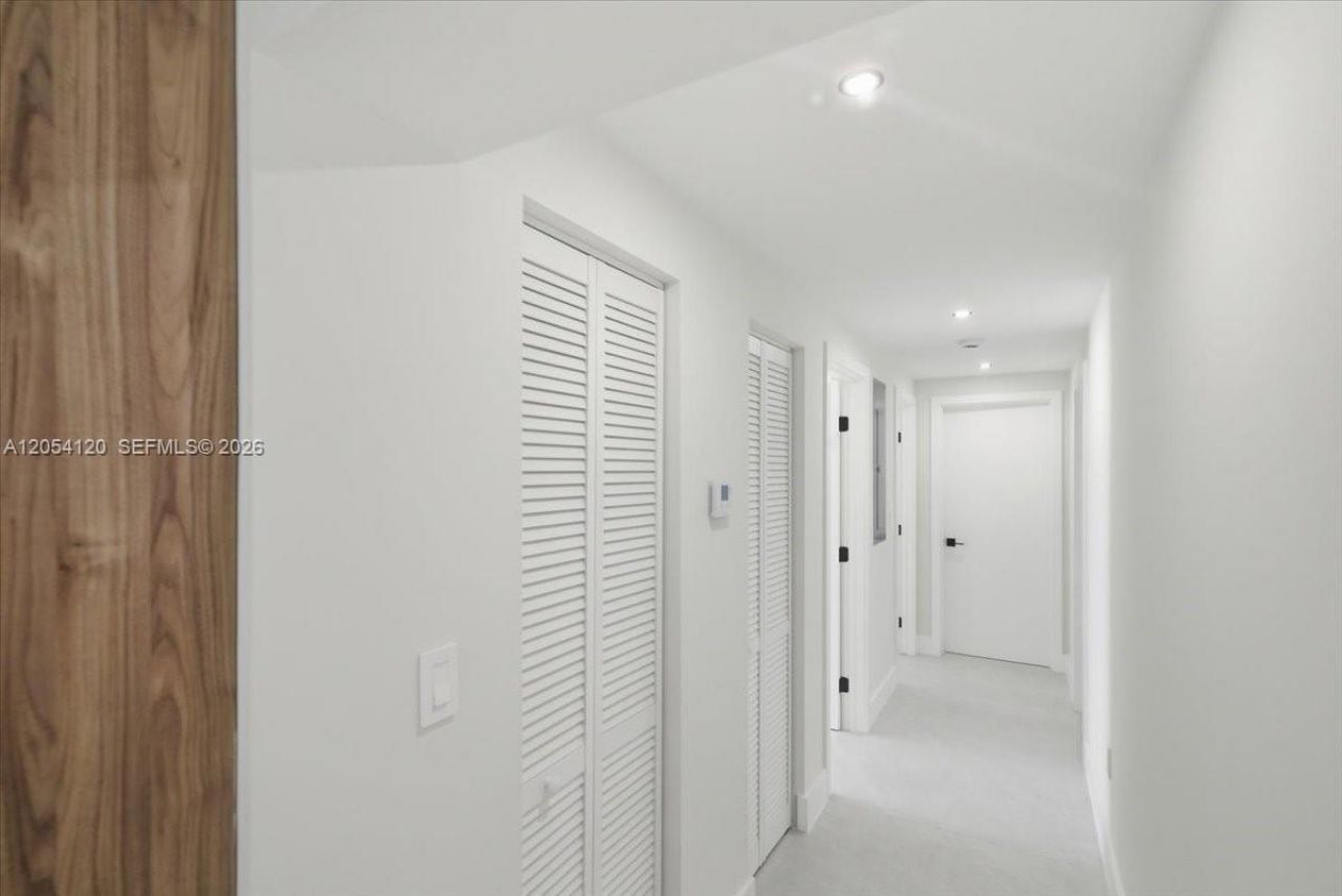 323 NW 104th Ter , Miami, FL 33150 Photo