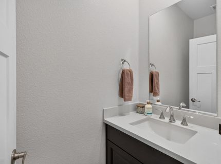 2048 Brave Hawk Loop, Roseville, CA 95747 Photo