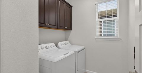 2048 Brave Hawk Loop, Roseville, CA 95747 Photo
