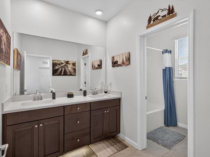 2048 Brave Hawk Loop, Roseville, CA 95747 Photo