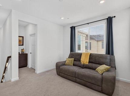 2048 Brave Hawk Loop, Roseville, CA 95747 Photo
