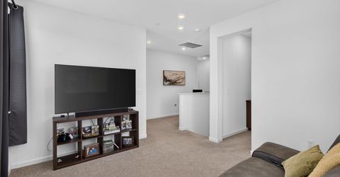 2048 Brave Hawk Loop, Roseville, CA 95747 Photo
