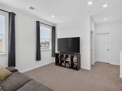 2048 Brave Hawk Loop, Roseville, CA 95747 Photo