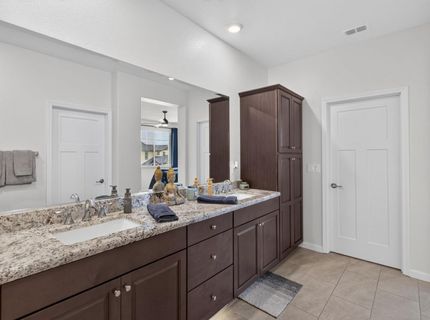 2048 Brave Hawk Loop, Roseville, CA 95747 Photo