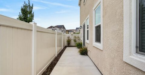 2048 Brave Hawk Loop, Roseville, CA 95747 Photo