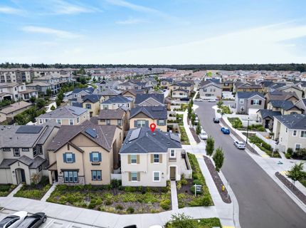 2048 Brave Hawk Loop, Roseville, CA 95747 Photo