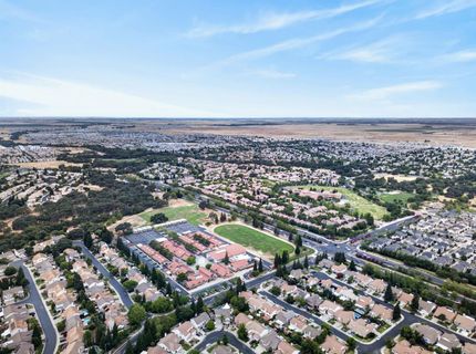 2048 Brave Hawk Loop, Roseville, CA 95747 Photo