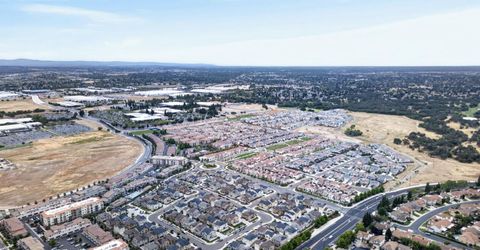 2048 Brave Hawk Loop, Roseville, CA 95747 Photo