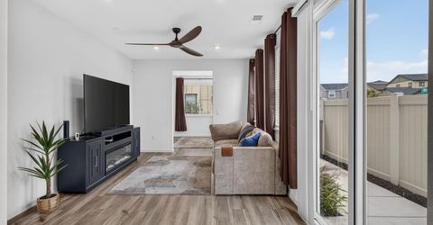 2048 Brave Hawk Loop, Roseville, CA 95747 Photo