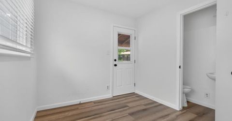 2041 Bowling Green Dr, Sacramento, CA 95825 Photo