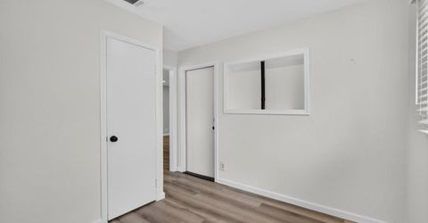 2041 Bowling Green Dr, Sacramento, CA 95825 Photo