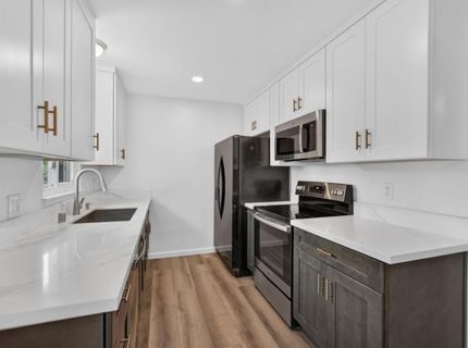2041 Bowling Green Dr, Sacramento, CA 95825 Photo