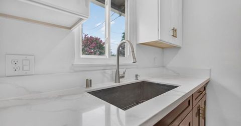 2041 Bowling Green Dr, Sacramento, CA 95825 Photo