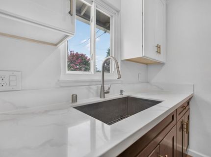 2041 Bowling Green Dr, Sacramento, CA 95825 Photo