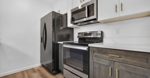 2041 Bowling Green Dr, Sacramento, CA 95825 Photo