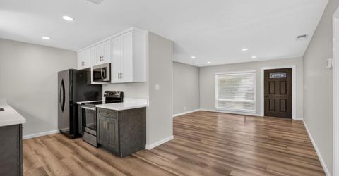 2041 Bowling Green Dr, Sacramento, CA 95825 Photo