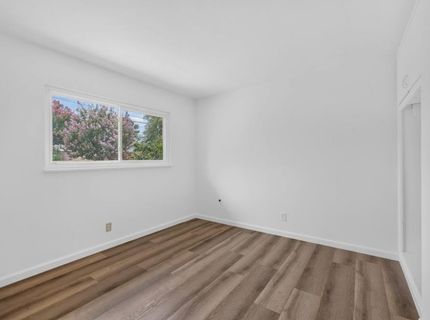 2041 Bowling Green Dr, Sacramento, CA 95825 Photo