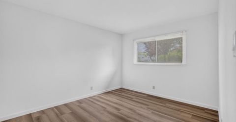 2041 Bowling Green Dr, Sacramento, CA 95825 Photo
