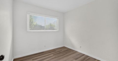 2041 Bowling Green Dr, Sacramento, CA 95825 Photo