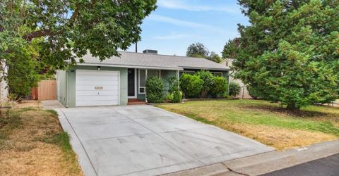2041 Bowling Green Dr, Sacramento, CA 95825 Photo