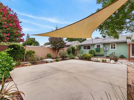2041 Bowling Green Dr, Sacramento, CA 95825 Photo