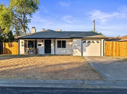 3318 Horseshoe Dr, Sacramento, CA 95821 Photo