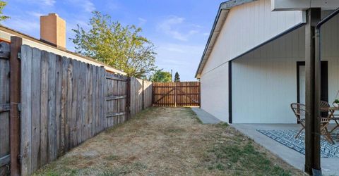 3318 Horseshoe Dr, Sacramento, CA 95821 Photo