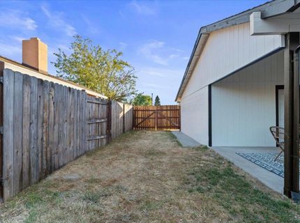 3318 Horseshoe Dr, Sacramento, CA 95821 Photo