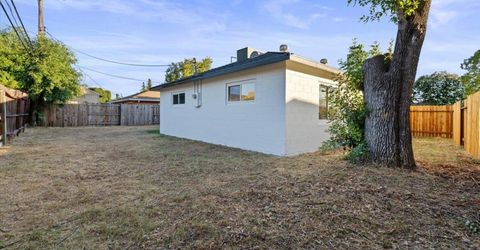3318 Horseshoe Dr, Sacramento, CA 95821 Photo