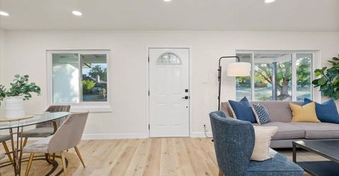 3318 Horseshoe Dr, Sacramento, CA 95821 Photo