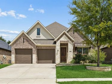 15424 Bluffdale Drive, Fort Worth, TX 76262