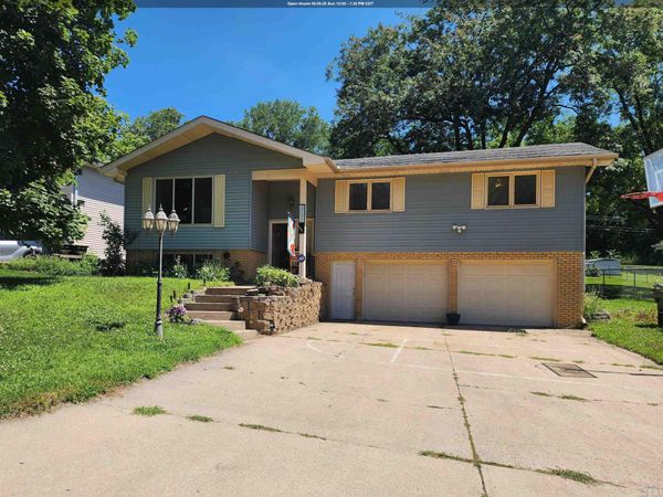 3232 Viking Dr., Sioux City, IA 51104