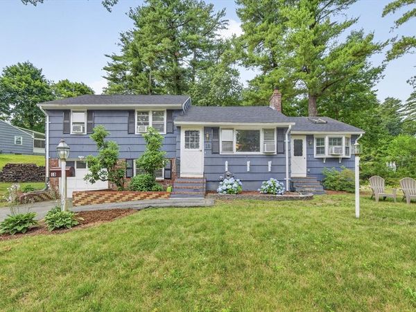 18 Princess Ave, Chelmsford, MA 01863