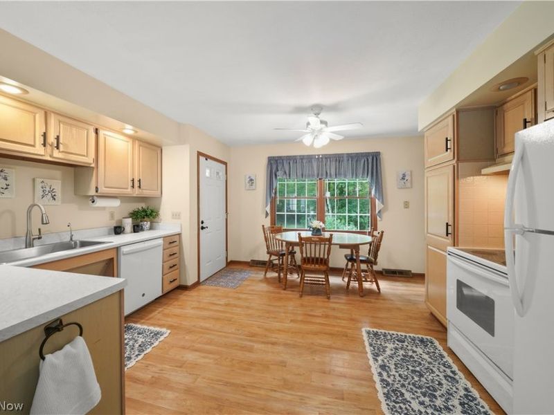 698 Deep Woods Drive, Aurora, OH 44202 Photo 27